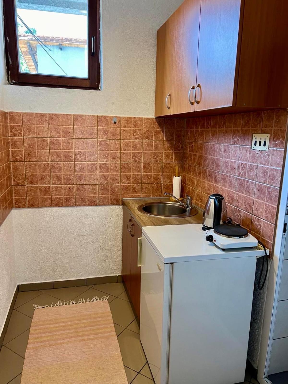 Ferienwohnung Friendly Rent Pristina Exterior foto